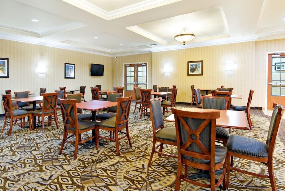 Holiday Inn Express & Suites Klamath Falls Central By Ihg מראה חיצוני תמונה
